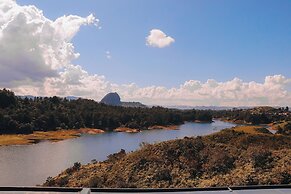 EL NIDO HOTEL GUATAPE