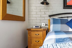 Barbican - Historic - Pets Ok - Parking - 5 Guests