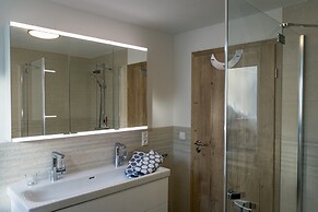 Mill Pond Luxury Escape