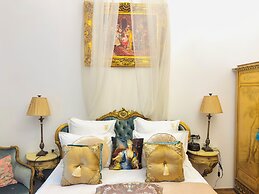 Conacul Coroanei Luxury Boutique Hotel