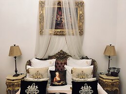 Conacul Coroanei Luxury Boutique Hotel