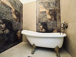 Conacul Coroanei Luxury Boutique Hotel