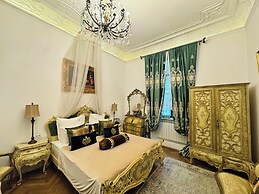 Conacul Coroanei Luxury Boutique Hotel