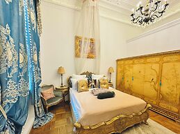Conacul Coroanei Luxury Boutique Hotel