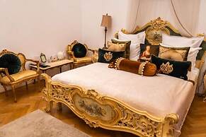 Conacul Coroanei Luxury Boutique Hotel