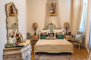 Conacul Coroanei Luxury Boutique Hotel