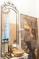 Conacul Coroanei Luxury Boutique Hotel