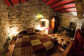 Fortaleza Medieval La Manyosa