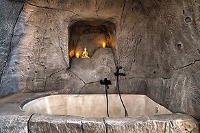 360o 2BD Panoramic Apartment