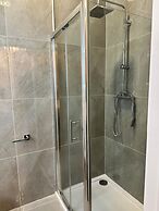 Green Ariana hotel and restaurant