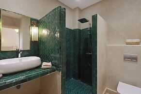 Riad Valentine
