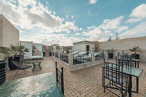 Riad Valentine