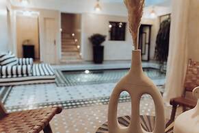 Riad Valentine