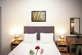 Azogire Hotel