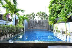 Lion King Boutique Hotel