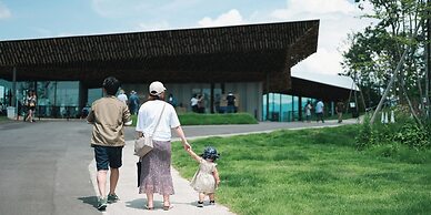 Snow Peak FIELD SUITE SPA HEADQUARTERS