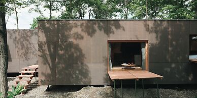 Snow Peak FIELD SUITE SPA HEADQUARTERS