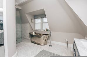 The Florence - From 1500 Per Night