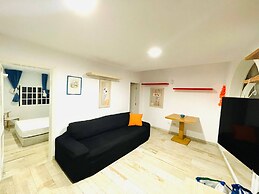 Barbara Gortito, 2 Bedrooms Flat With A Sea View