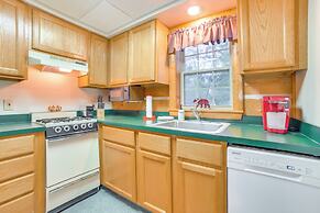 Golf, Swim & Soak in Pond Views: Lewiston Escape!