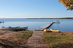 Lakefront Cabin w/ Shared Beach in Cecil!