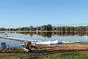 Lakefront Cabin w/ Shared Beach in Cecil!