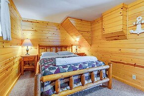 Lakefront Cabin w/ Shared Beach in Cecil!