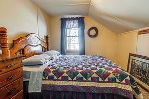 Lakefront Cabin w/ Shared Beach in Cecil!