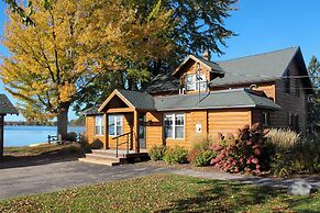 Lakefront Cabin w/ Shared Beach in Cecil!