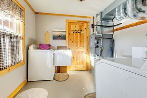 Lakefront Cabin w/ Shared Beach in Cecil!