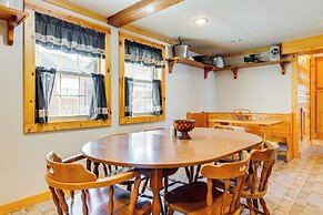 Lakefront Cabin w/ Shared Beach in Cecil!