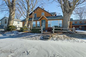 Lakefront Cabin w/ Shared Beach in Cecil!