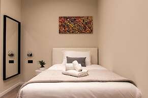 XXIV Domus Luxury Suites