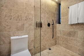 LIN Boutique Hotel by HOUSY HOST