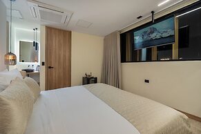 LIN Boutique Hotel by HOUSY HOST