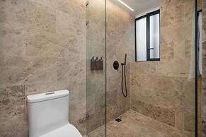 LIN Boutique Hotel by HOUSY HOST