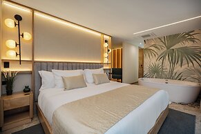 LIN Boutique Hotel by HOUSY HOST
