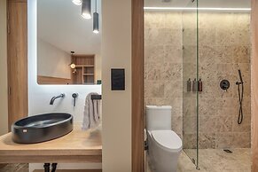 LIN Boutique Hotel by HOUSY HOST