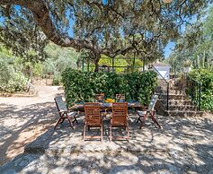 Charming Farmhouse With Private Pool