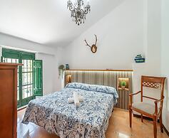 Charming Farmhouse With Private Pool