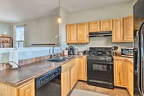 Cozy Downtown Escape