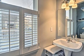 Cozy Downtown Escape