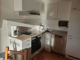 Hausboot in Kroeslin am Bodden