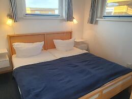 Hausboot in Kroeslin am Bodden