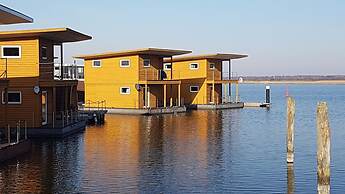 Hausboot in Kroeslin am Bodden