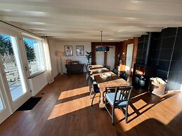 Spacious Villa With Sauna