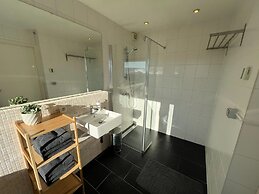 Spacious Villa With Sauna