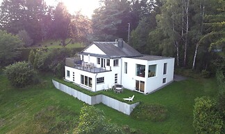 Spacious Villa With Sauna