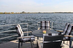 Hausboot am Xantener Nordsee