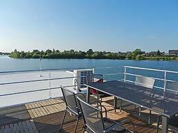 Hausboot am Xantener Nordsee